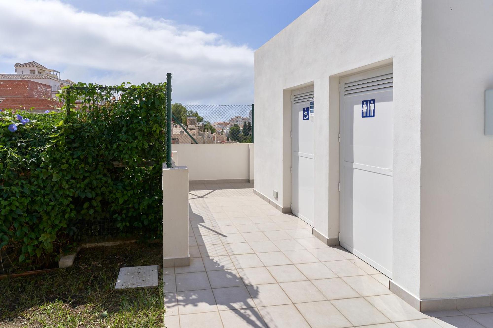 Hawaii 1St Floor Burriana, Nerja Apartment ภายนอก รูปภาพ