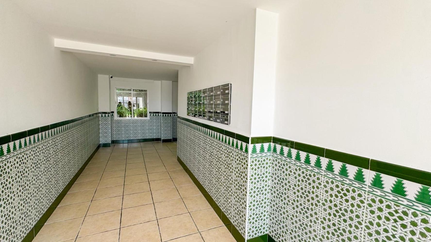 Hawaii 1St Floor Burriana, Nerja Apartment ภายนอก รูปภาพ